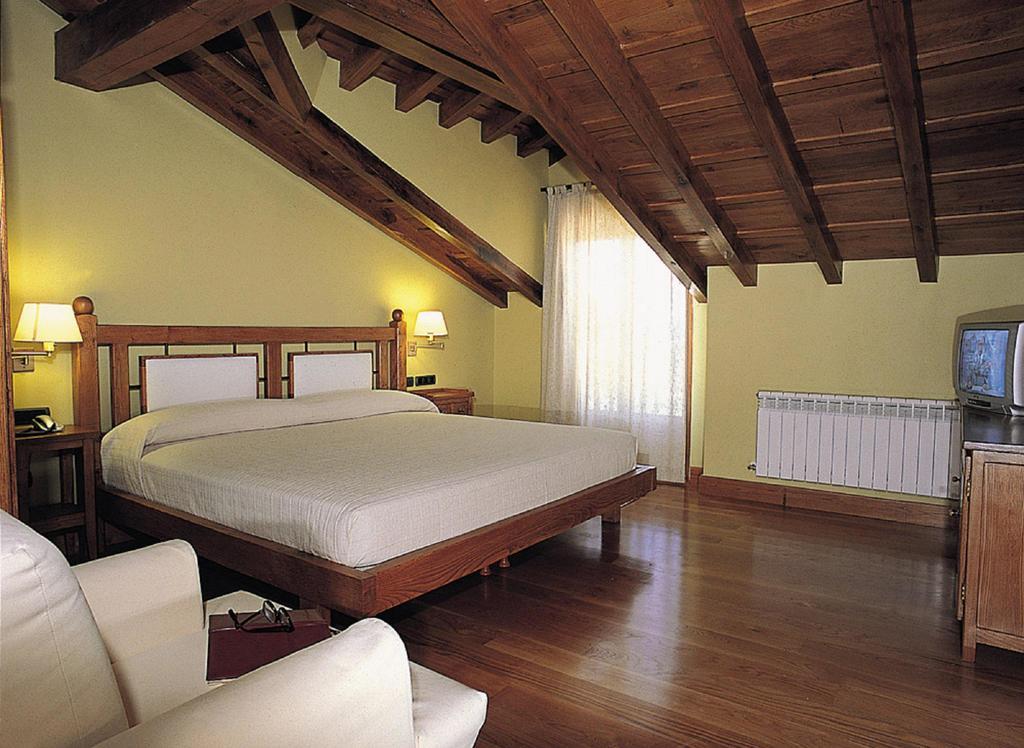 Hotel Don Silvio Colombres Zimmer foto
