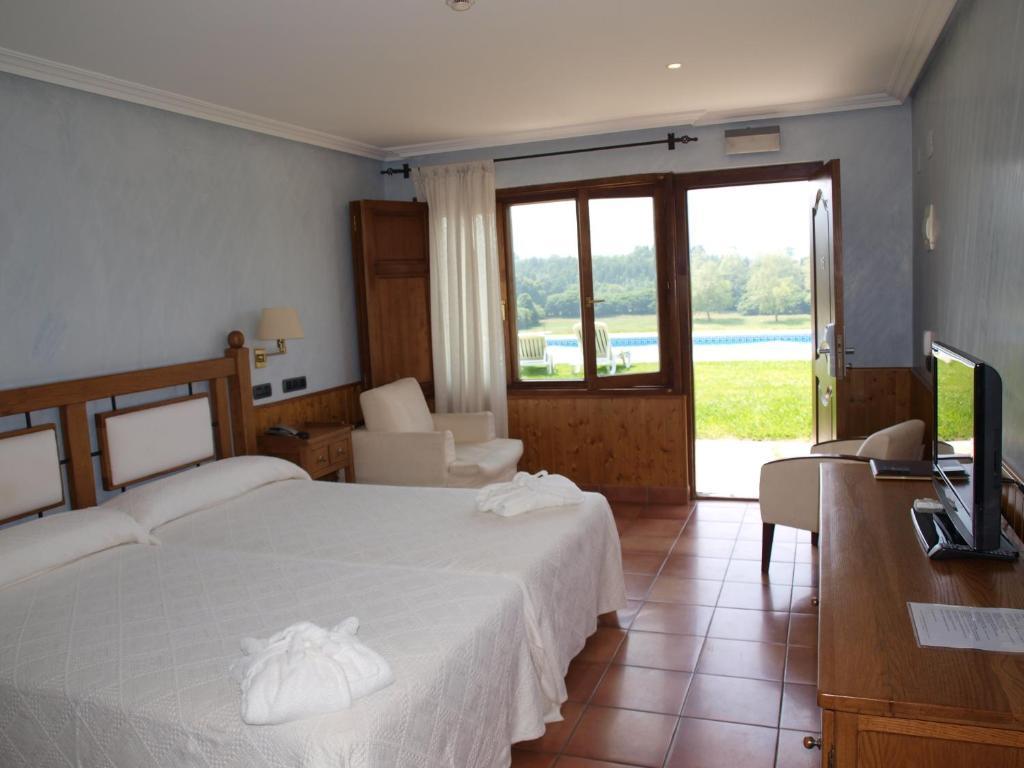 Hotel Don Silvio Colombres Zimmer foto