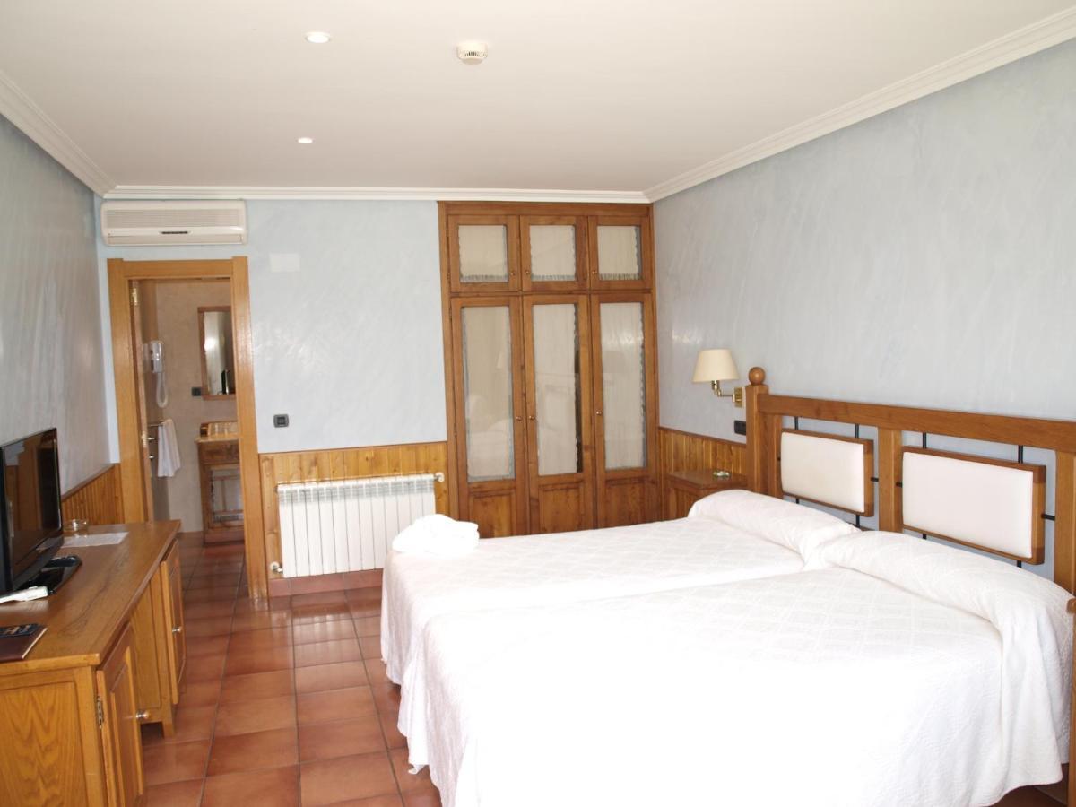 Hotel Don Silvio Colombres Zimmer foto